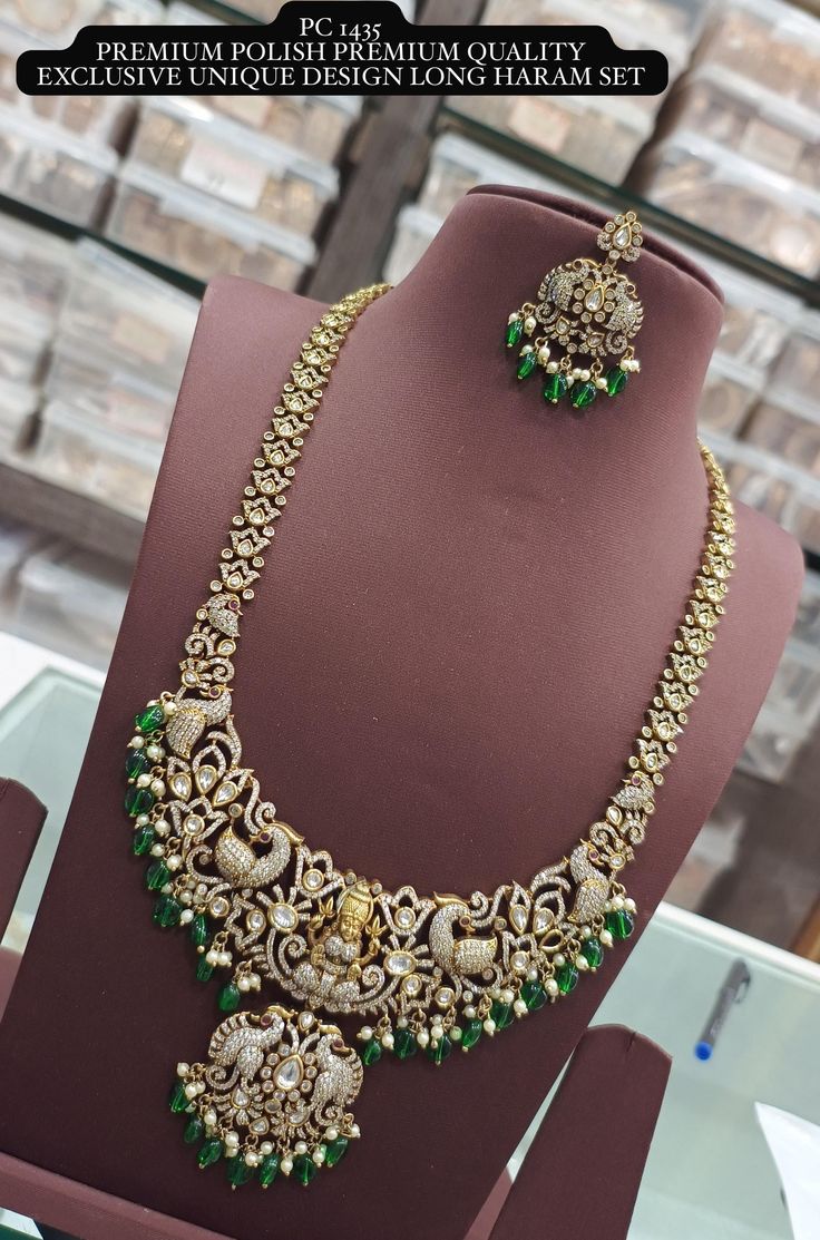 Crytal Stone Antique Necklace Set
