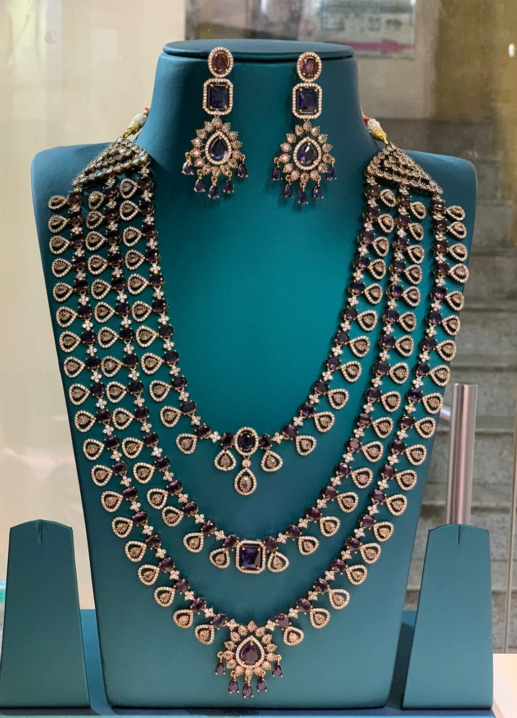 Black and Shine Mala Necklace Set